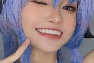 免费资源揭秘：Azami的宇崎花泳装，直击你的心房