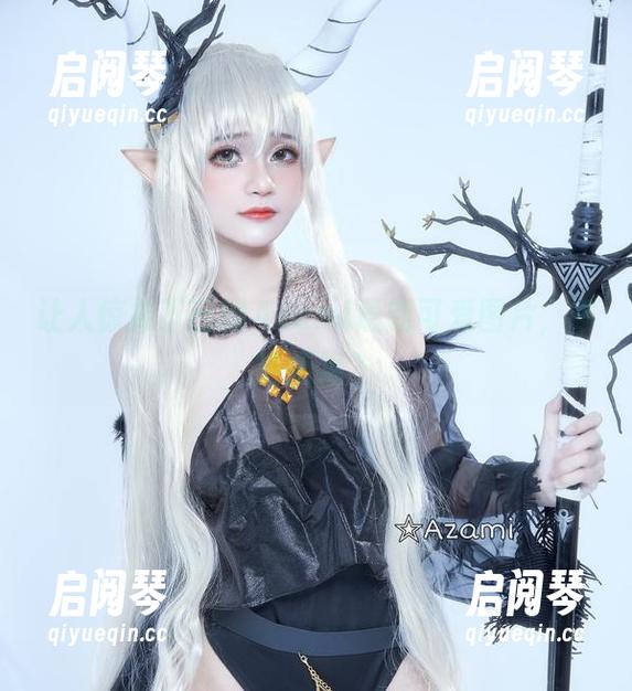 让人惊掉下巴的Azami最新可爱图片，谁能拒绝？