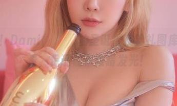 只在这里！Dami(퀸다미)的圣诞雪夜锦礼图库，下载必看，保证让你眼睛发光！