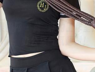 GIRLT果团网 – 龚玥菲的工作室：照片更新，办公室气氛超赞！