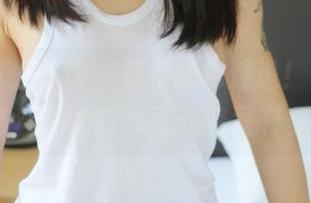 MyGirl美媛馆 – 最新图包速递！伊雨蔓Fiona与丝袜的微妙互动究竟有多迷人？
