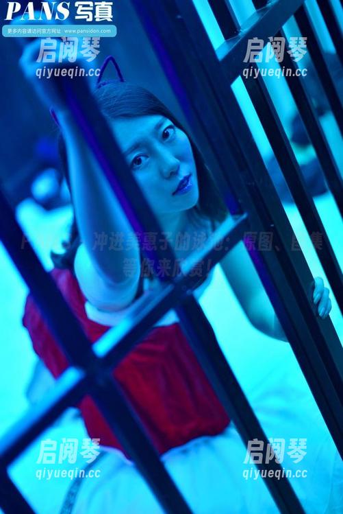 PANS-美惠子 PANS - 冲进美惠子的泳池:原图、图集等你来欣赏!