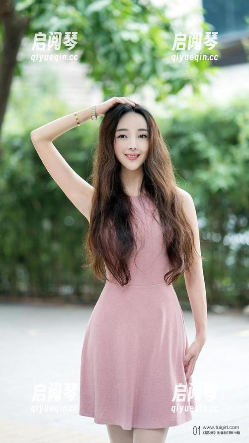TuiGirl-王依萌 TuiGirl - 夏天的王依萌写真:那些在光影中打转的瞬间