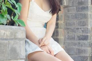 UGirls尤果网 – 轻松搞定！温鈊怡白色最新资源，像喝了杯冰牛奶！