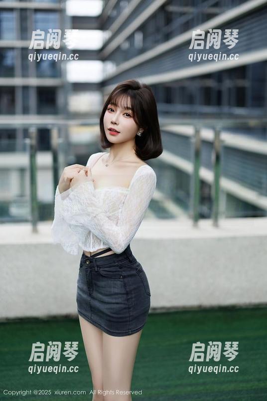 Xiuren秀人网-Suki_baby Xiuren秀人网 - 跟随Suki_baby,感受她那全套白衬衫作品里的微风和温度!