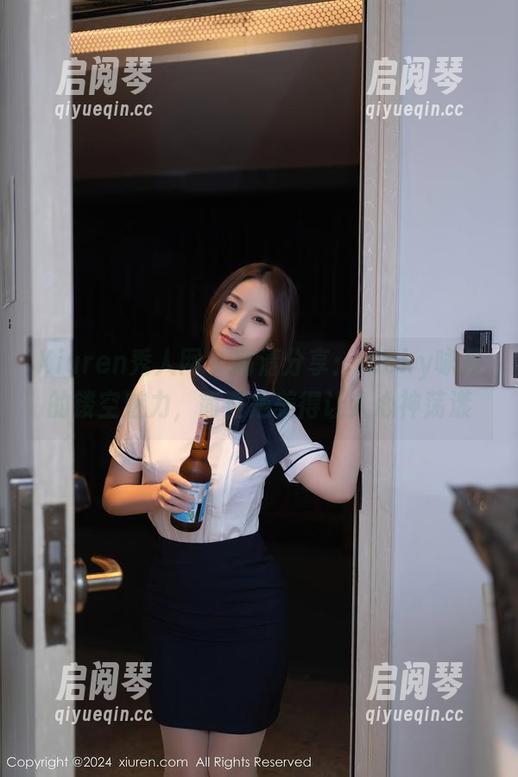 Xiuren秀人网-lucky咏丹 Xiuren秀人网 - 高清分享:lucky咏丹的镂空魅力,简直是美得让人心神荡漾