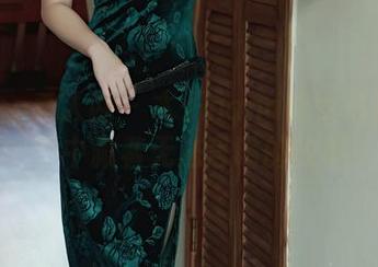 Xiuren秀人网 – 木子nana修女写真：细节中藏着无法言喻的故事