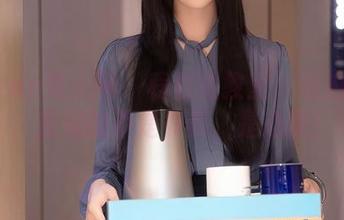 Xiuren秀人网 – 程程程教室：私拍美图，掀起的不是书页，是心跳！