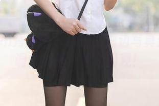 Xiuren秀人网 – 虞姬儿海边写真：原图调皮捣蛋，快来围观！