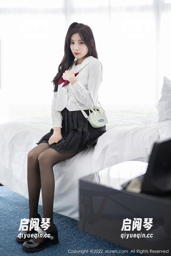 Xiuren秀人网 - 陈念灵Vickyao在线发福利！制服图集给你的生活加点‘调味剂’！