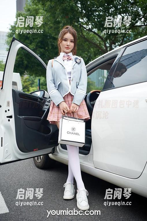 YouMi尤蜜荟-田冰冰 YouMi尤蜜荟 - 在田冰冰的礼服图包中迷失:资源足够让你沉沦