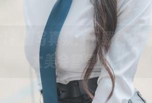 Zzyuri礼服写真集：下载前先喝杯水，太美会窒息的。