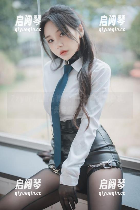 Zzyuri礼服写真集：下载前先喝杯水，太美会窒息的。