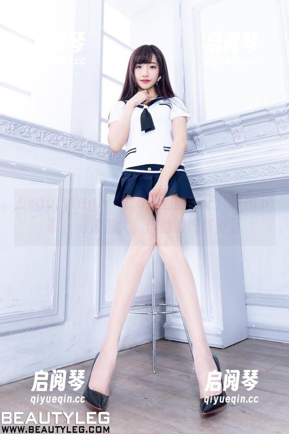 beautyleg - Rita海边的印记：原图分享，海浪虽大，但她的气场更足