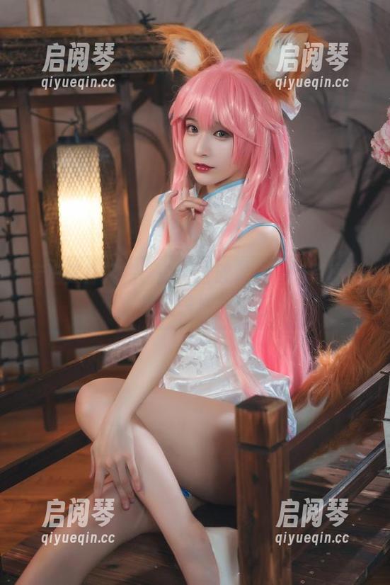 w百合欧皇子w 走进美甘妮露,w百合欧皇子w的写真展:当温暖与光交汇