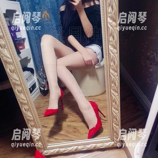 微密圈 - 每一寸都是诱惑，丝月神黑色筒袜高跟高清原图大放送！