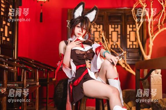 九言 九言黑色写真:图册里的月光迷影