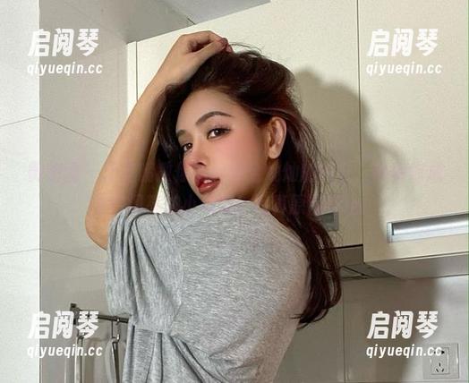 微密圈 - 于芷晴教你如何穿金灿灿的内衣，确保你成为最闪亮的小姐姐！写真原图奉上！