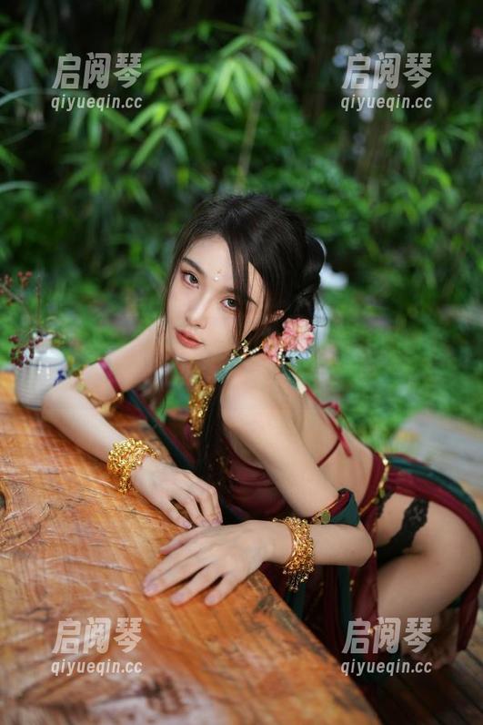 白裙轻舞，余多多Dudu的特别作品，下载感受清风！