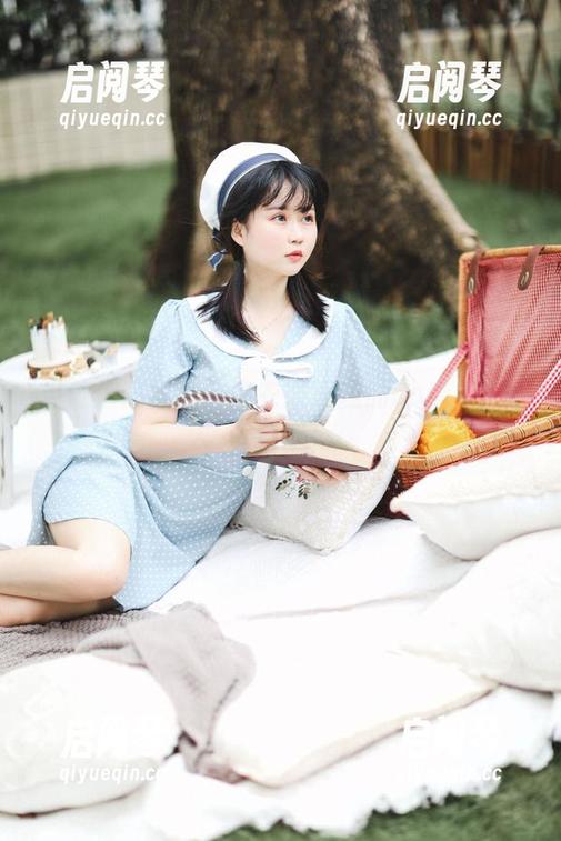 当依依超级懒的内衣邂逅我的cos，欢乐无极限！