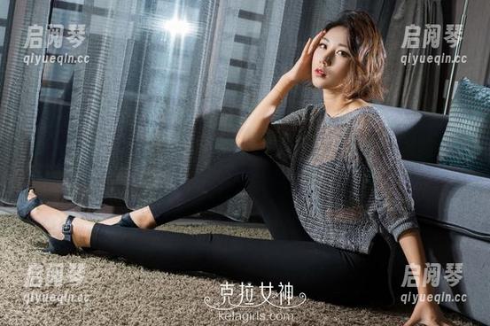 克拉女神 - 赵雨静的睡衣秘密：一组让你不忍心打扰的图片合集！