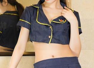 克拉女神 – 钟淇泳衣套图，附赠我的心跳加速分钟数