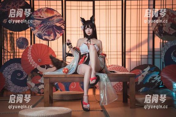 上司也可以cute：凉凉子与女上司的双人美图套图，工作快乐新体验！