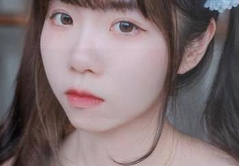 女高中生的电车日常—可可小白兔带你逛图库！