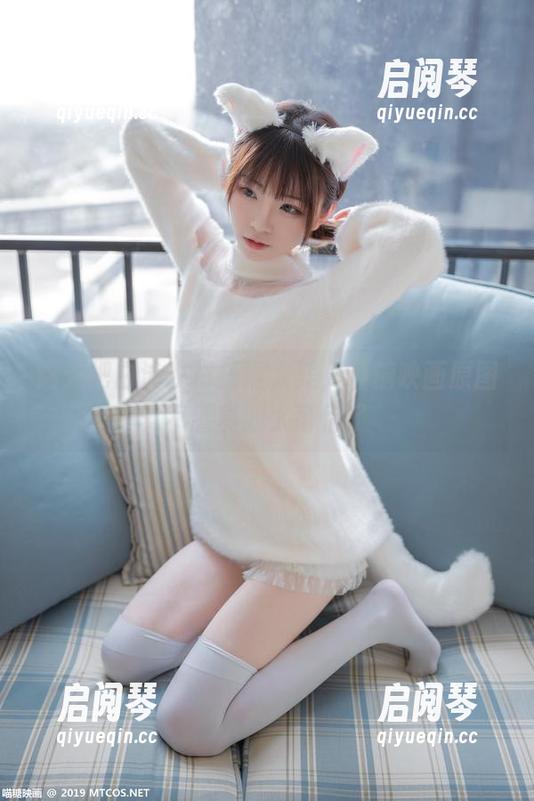 阳光把白泳衣衬托得太美，喵糖映画原图不看真的太可惜了