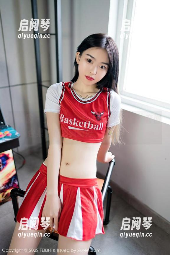 嗲囡囡 - 文芮jeninfer的泳池梦想：套图合集，水温刚刚好，心情更好！