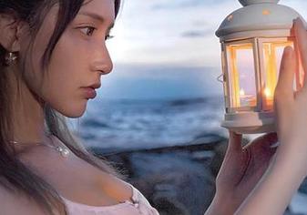 在下萝莉控ii的吊带图集：每一张都是心跳加速的更新！