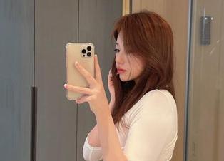 微密圈 – 温顺今天满分，奶宝妹纸的图库写真不可错过