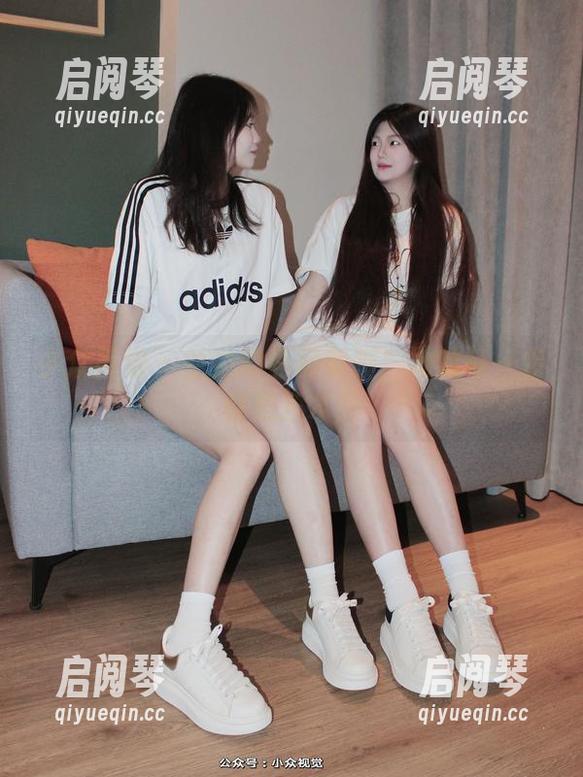 小众视觉-兰兰 小众视觉 - 兰兰的私房美脚:她的每一步都是艺术品