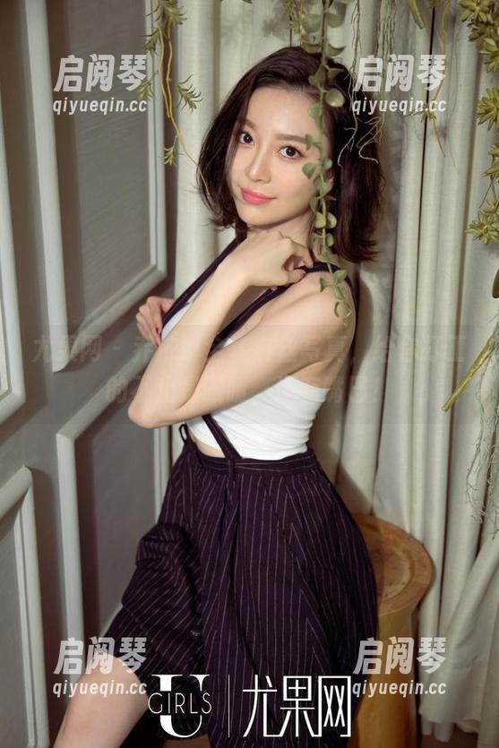 尤果网 - 乔依琳全套白丝写真，给你打工的不止是眼睛，还有嘴巴！