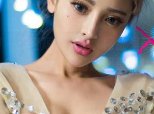 尤果网 – 王莹短裙写真，网盘里随时可以拿出来翻，心情瞬间美丽！