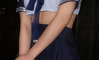 尤蜜荟 – 在线解锁：张雨萌“丁裤御姐”原图，感受时尚与性感的完美碰撞