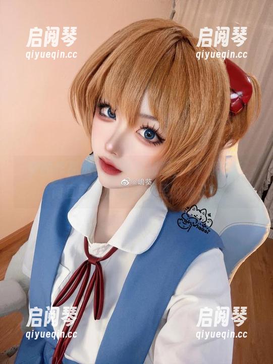 嶋葵 嶋葵的作品透出一种神秘感,18度光影,简直就是透明美图里的仙子!