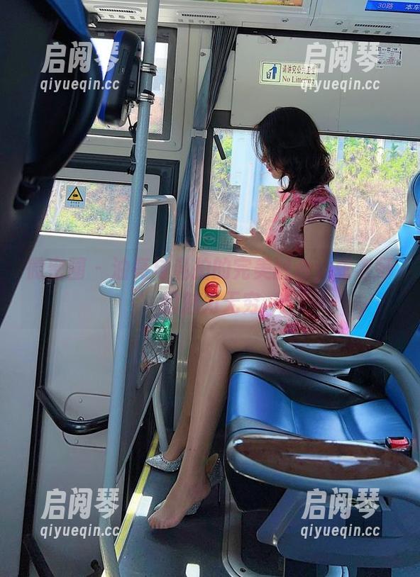 张老师 微密圈 - 油亮与私拍的完美融合,张老师的魅力无穷