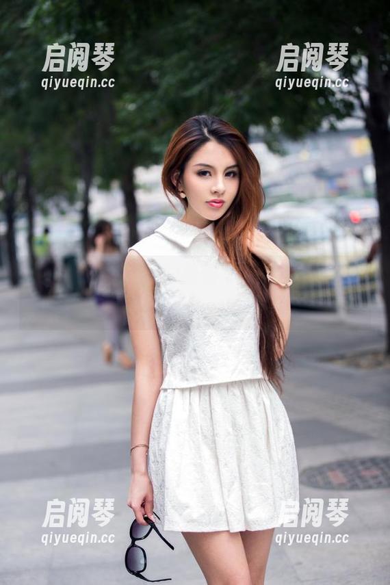 推女郎-Yu佳妮 推女郎 - Yu佳妮的校园写真:分享你想象不到的校园趣事,乐趣无穷!