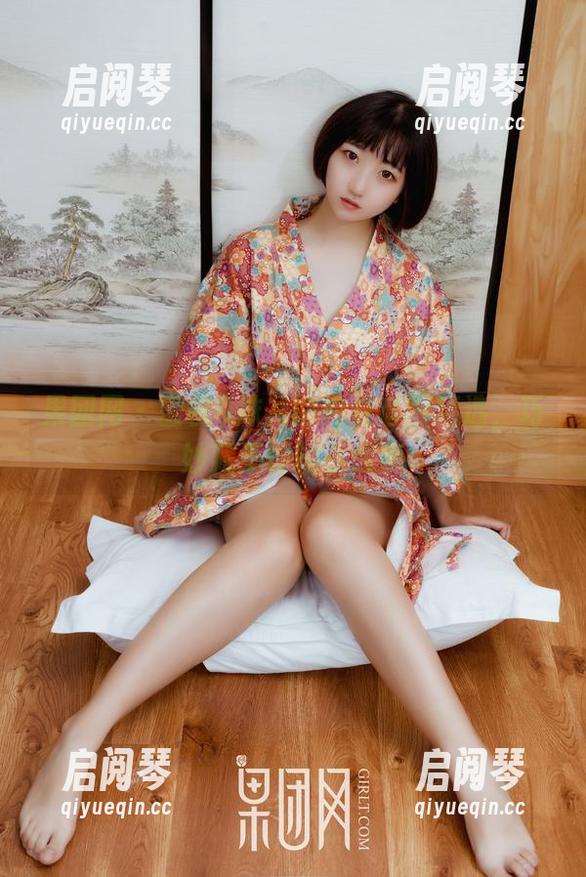 果团网-蜜桃Q妹儿 果团网 - 蜜桃Q妹儿的内衣套图精选,巧妙藏不住的小故事