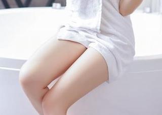 果团网 – 醒醒，大家！龚玥菲的厨娘原图让人忍不住想下载来研究！