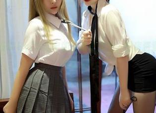 模范学院 – 在SiByl李思宁的白裙里寻宝：图库资源让你也变时尚达人！