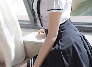 模范学院 – 不看后悔！柒喜小baby的内衣美图图集，犹如梦境一般迷离。