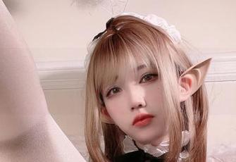 小窝里的狐狸：狐洛洛子居家女友图集，免费下载尽享回忆