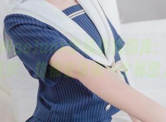 猫君君MaoJun×学妹最新图库：光与影交织，仿佛在诉说一个秘密。
