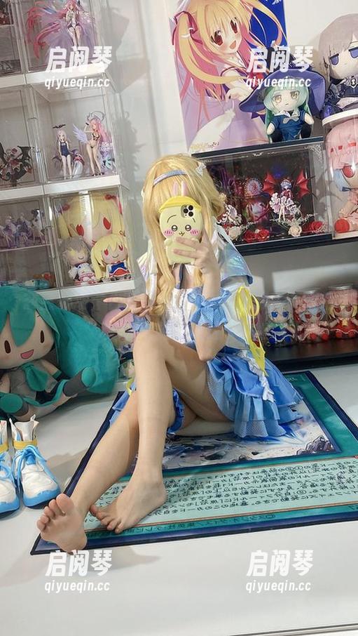 忽然心动：白栎Shirly全套制服，下载后你可能会沉迷…