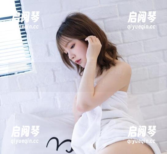 白露Bululu 图册里的白露Bululu:连体衣穿搭,简直像走出了时尚杂志!