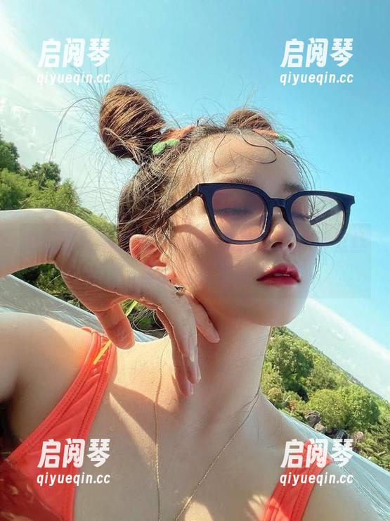 微密圈 - 禅雨儿Lynne私拍日志：裤里丝里的轻松午后