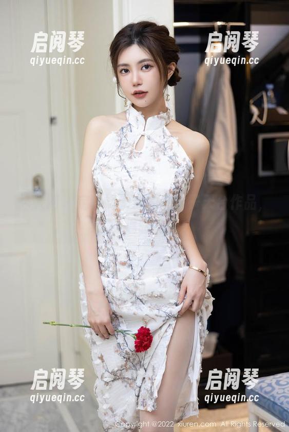 秀人网 - 定制属于你的奈沐子天台作品，感受温暖的光！