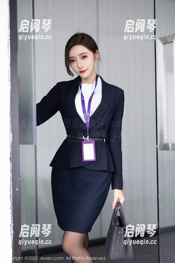 秀人网-雨儿酱eve 秀人网 - 水手服和雨儿酱eve,私拍背后藏着哪些小心思?原图让你猜到!